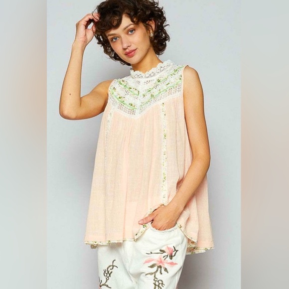 POL Tops - POL Soft Pink Boho Sleeveless boho lace detail tunic top